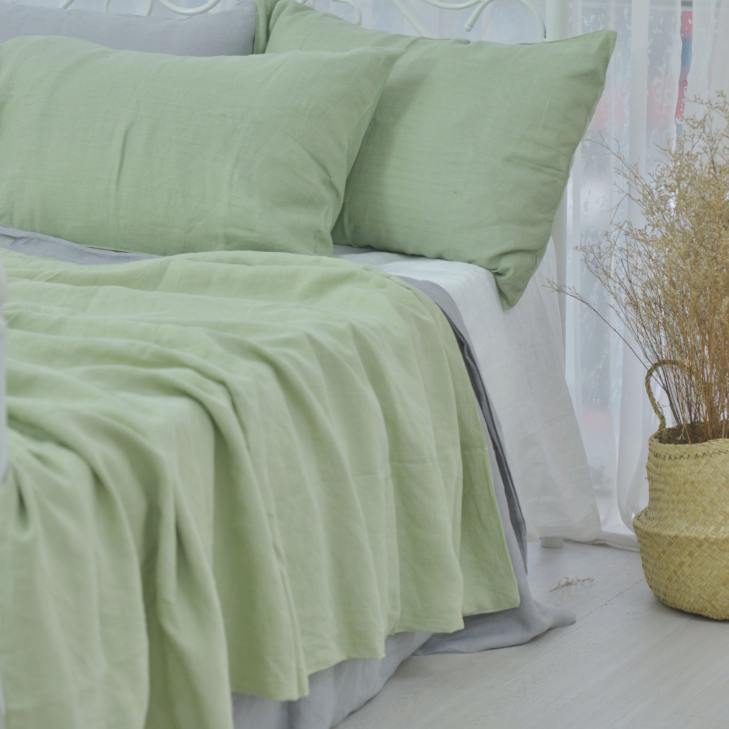 Avocado French Linen Bedding Sets (4 pieces) - Plain Dyeing