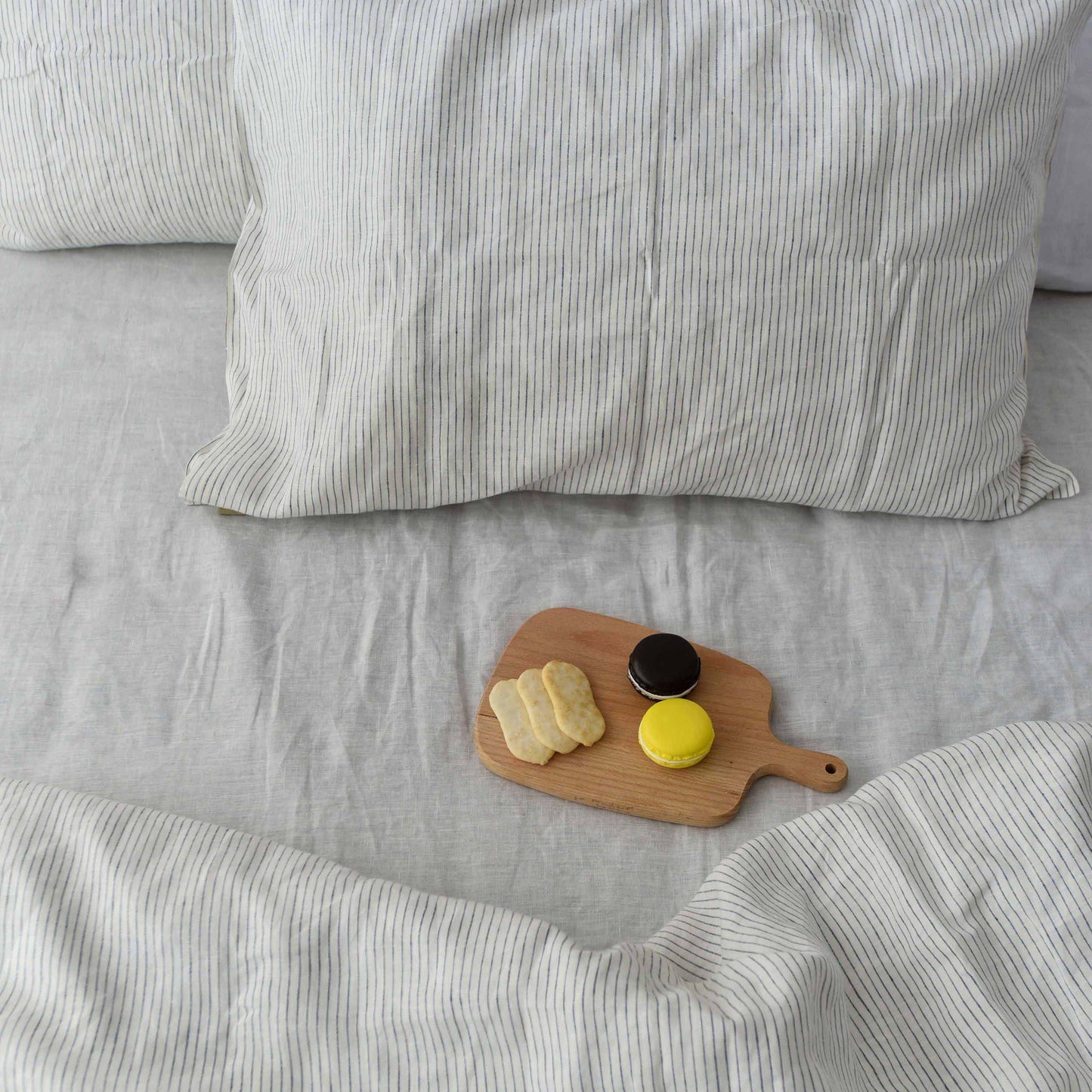 Black Striped French Linen Fitted Sheet + 2 Pillowcases Set - Yarn Dyeing 59