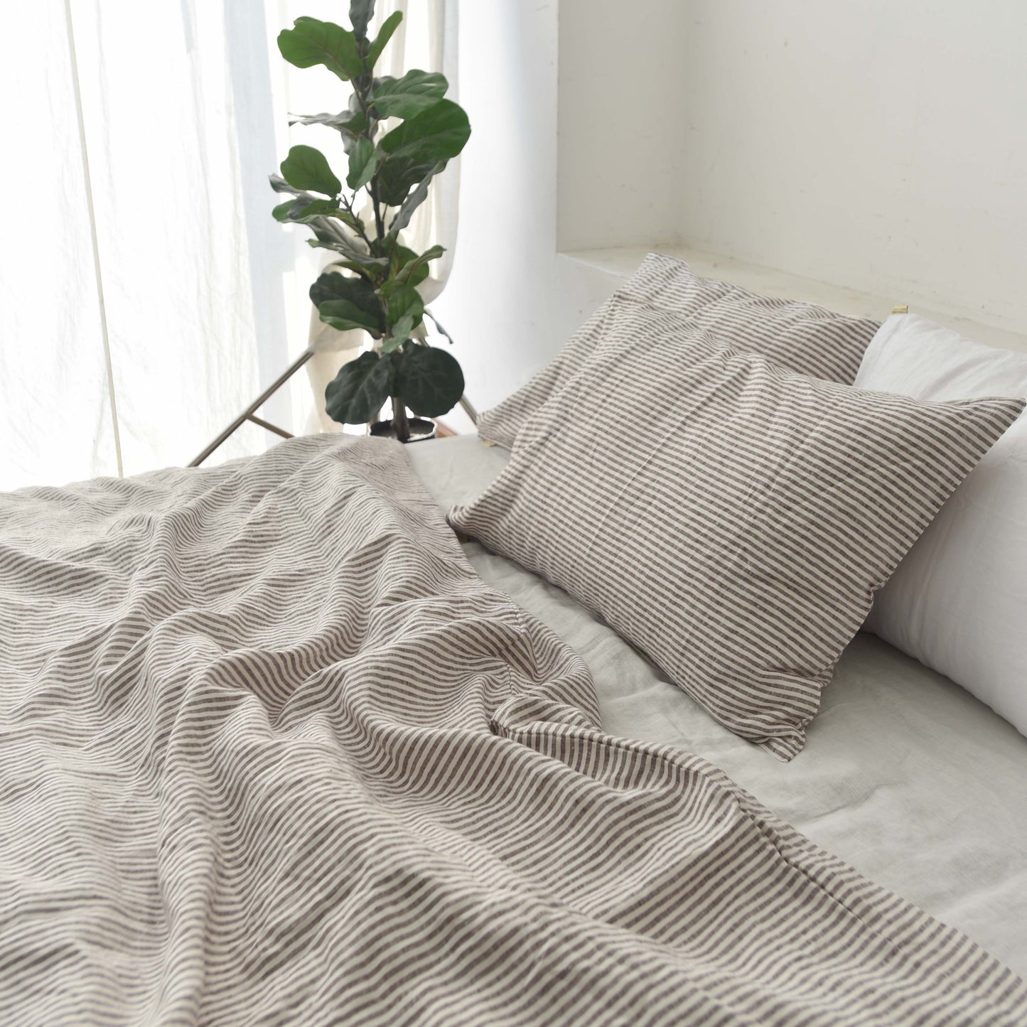 Coffee Striped French Linen Bedding Sets (4 pieces) - Yarn Dyeing
