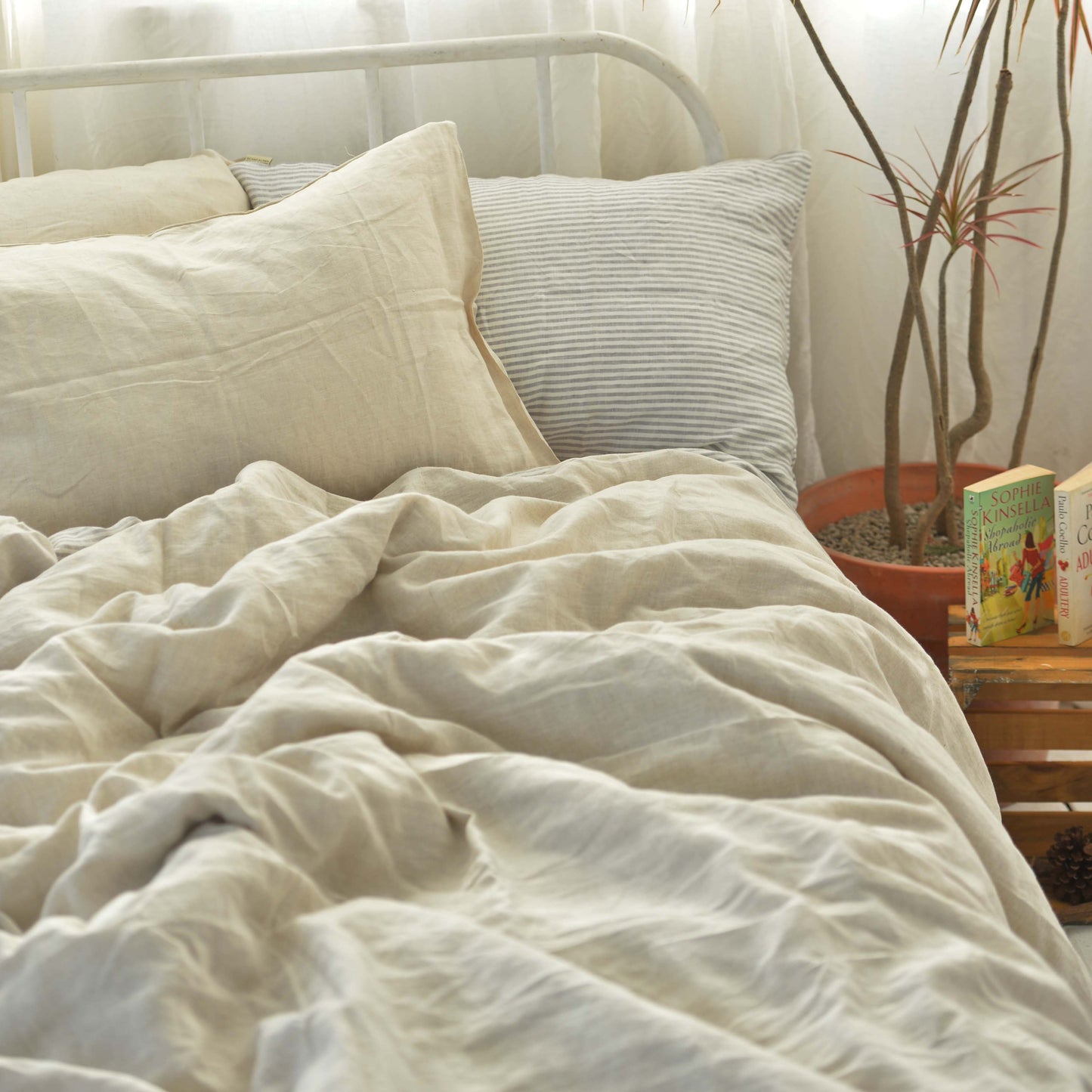 Flax French Linen Bedding Sets (4 pieces) - Plain Dyeing