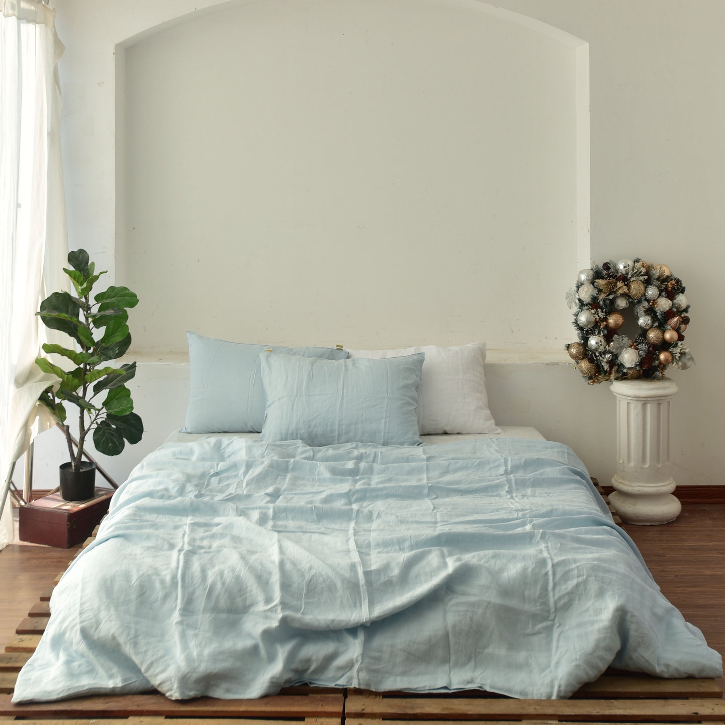 Sky French Linen Bedding Sets (4 pieces) -  Plain Dyeing