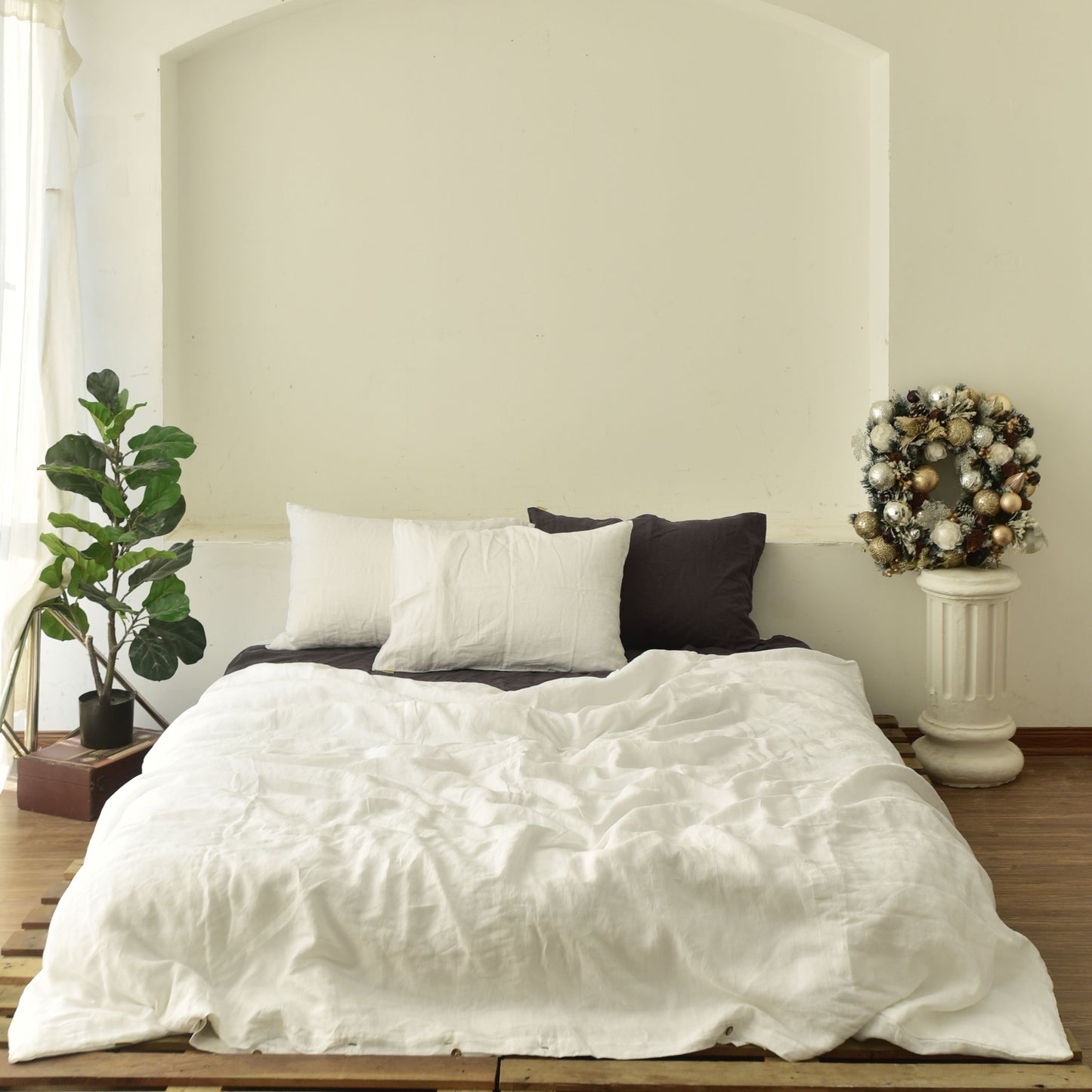 White French Linen Bedding Sets (4 pieces) - Plain Dyeing