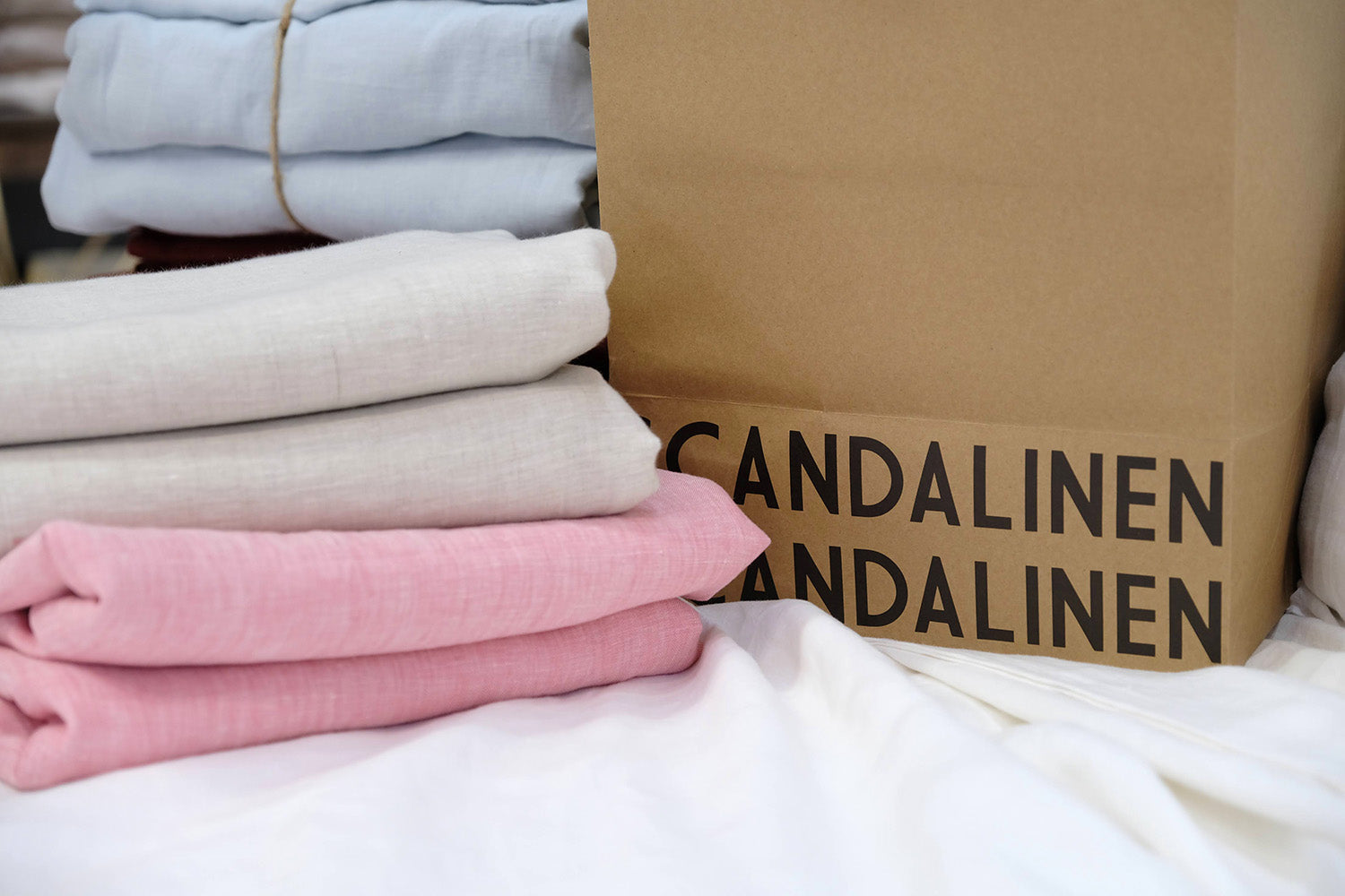 What is linen bedding - premium French linen duvet cover set handcrafted by SCANDALINEN Vietnam