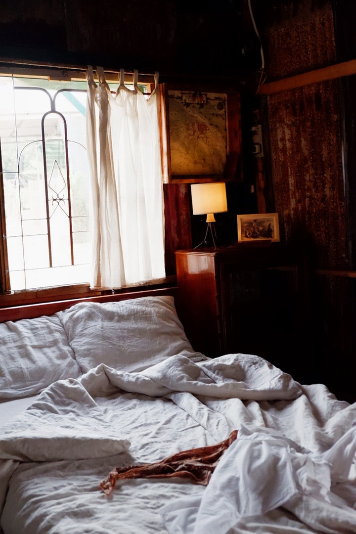 Real Homes: A Farmhouse Morning in French Linen