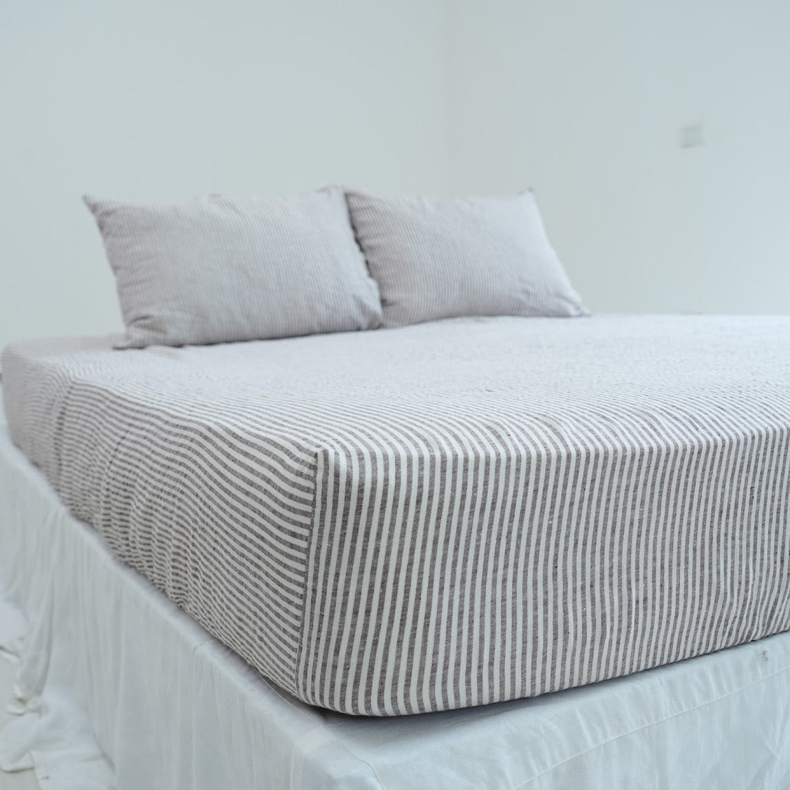 Deep Pocket Linen Fitted Sheets: Will They Fit Your Mattress?