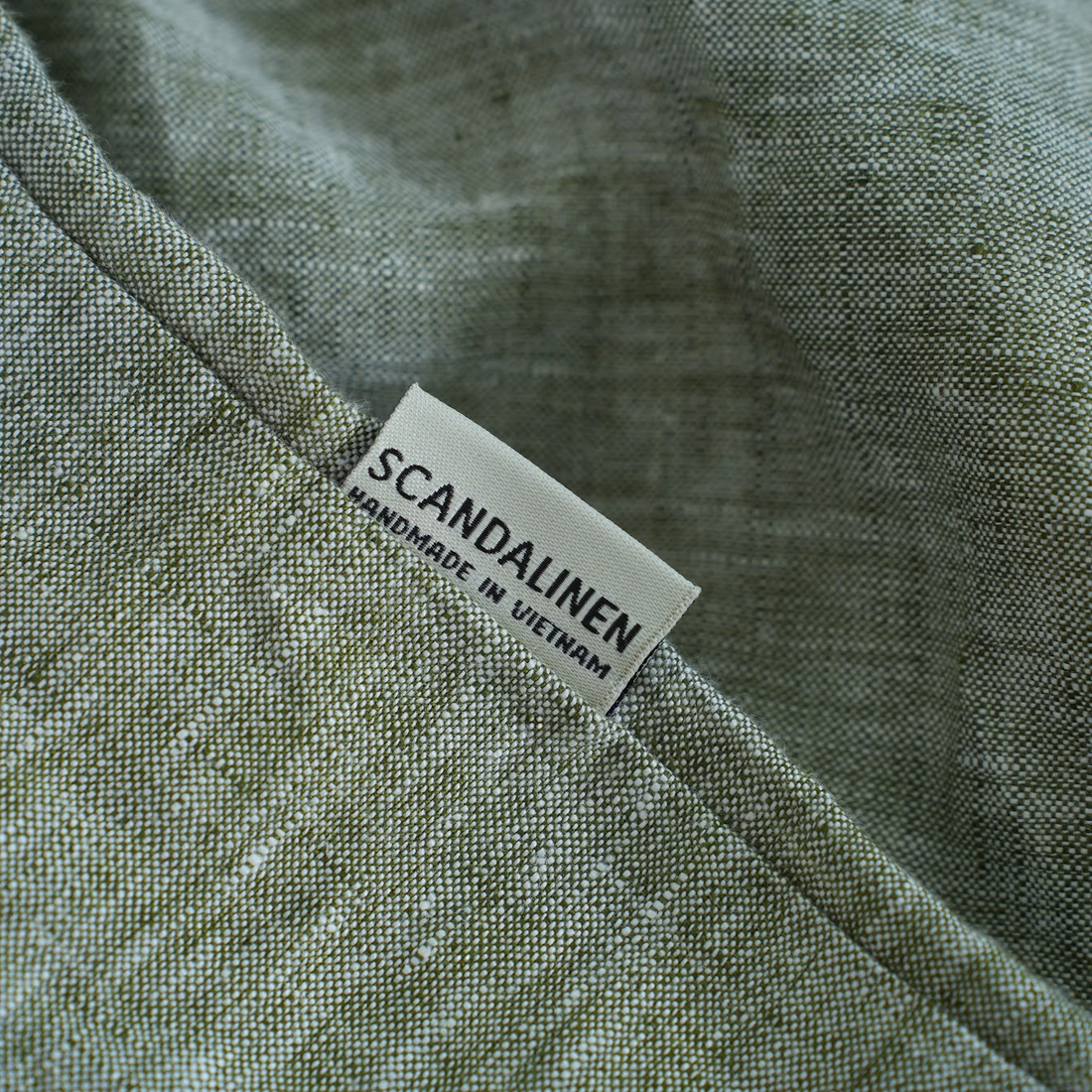 SCANDALINEN handmade in Vietnam label on yarn-dyed French linen fabric