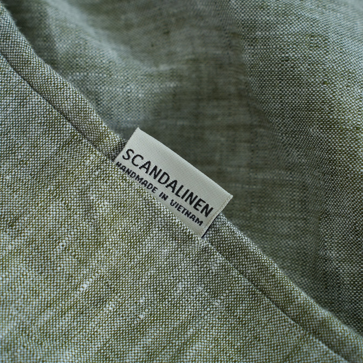 SCANDALINEN handmade in Vietnam label on yarn-dyed French linen fabric