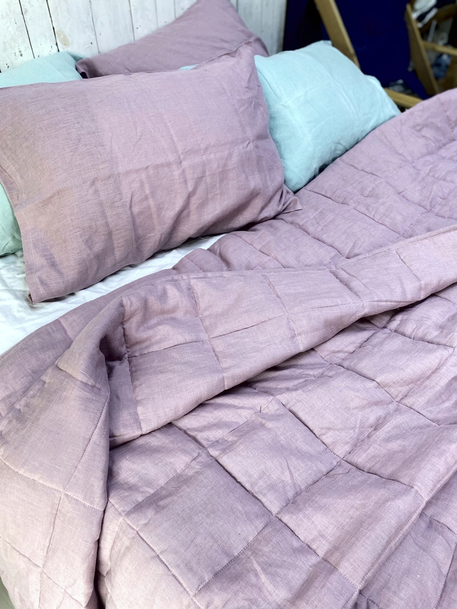 Hand-Quilted French Linen Blanket – Soft Lavender