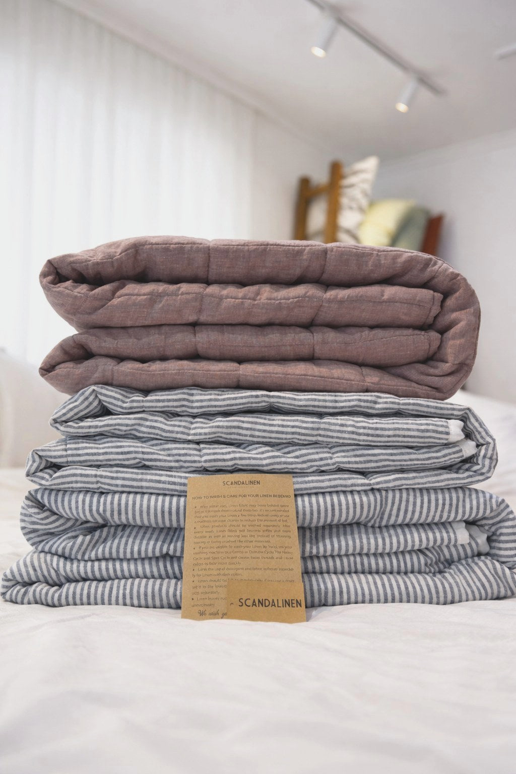 Hand-Quilted French Linen Blanket – Mushroom Taupe