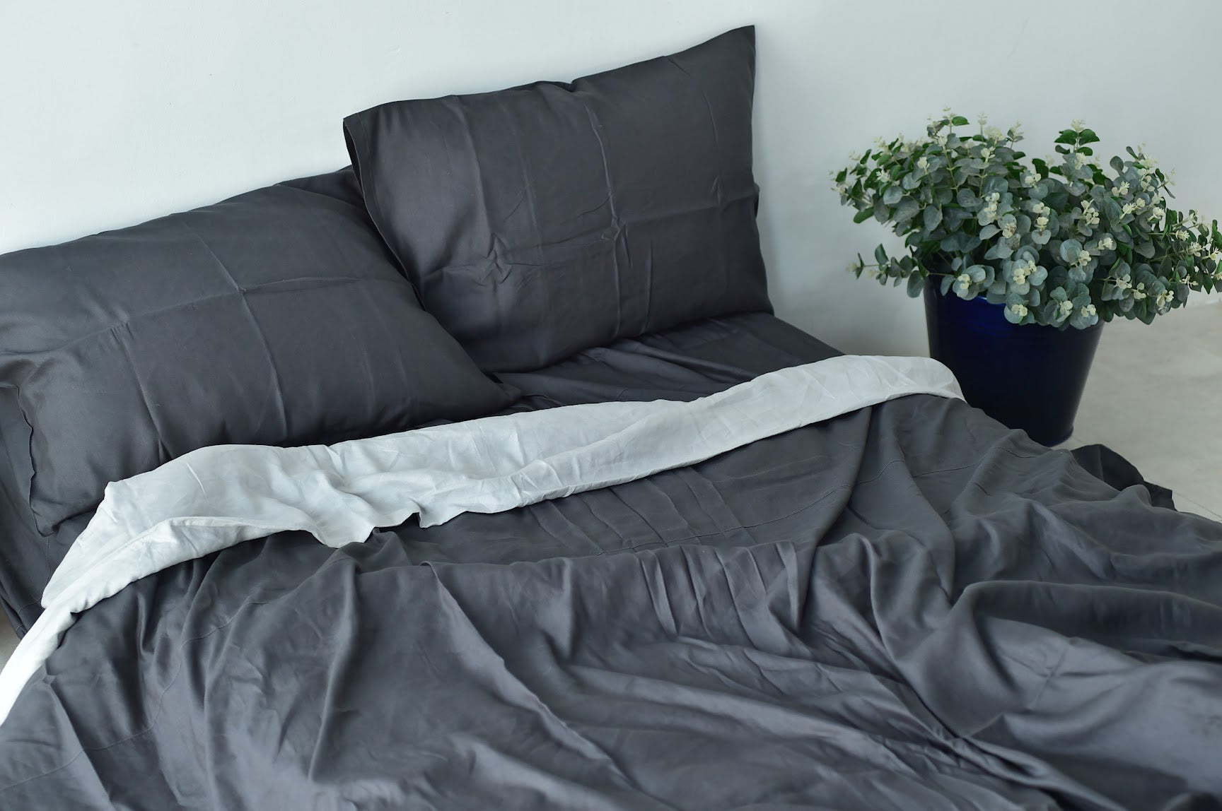 Deep Navy Bamboo Linen Bedding Sets 4 pieces