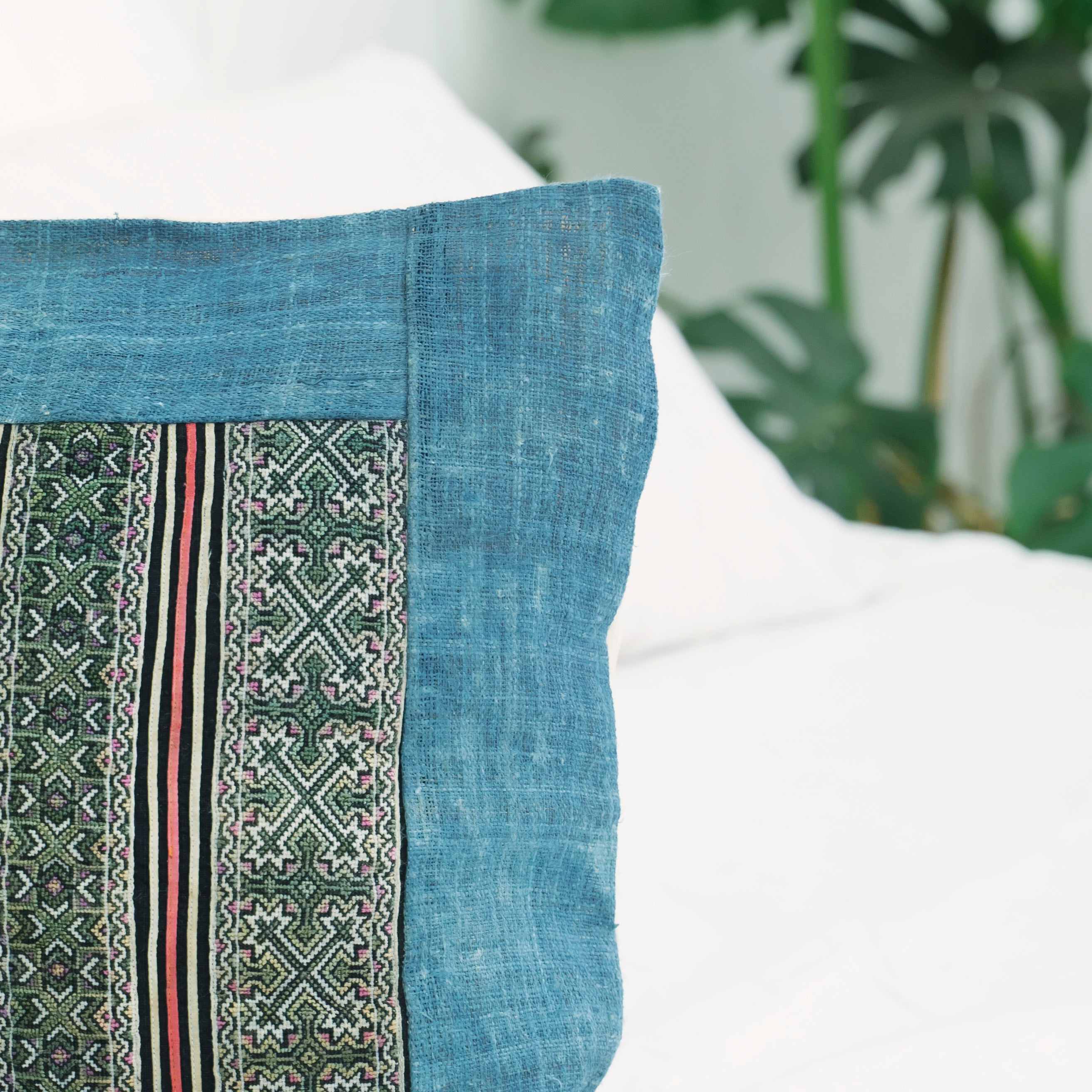 Hmong Indigo Embroidered Pillow Cover - Hand-Dyed Tribal Pattern Brocade - Hill Tribe Artisan Cushion 45x45cm