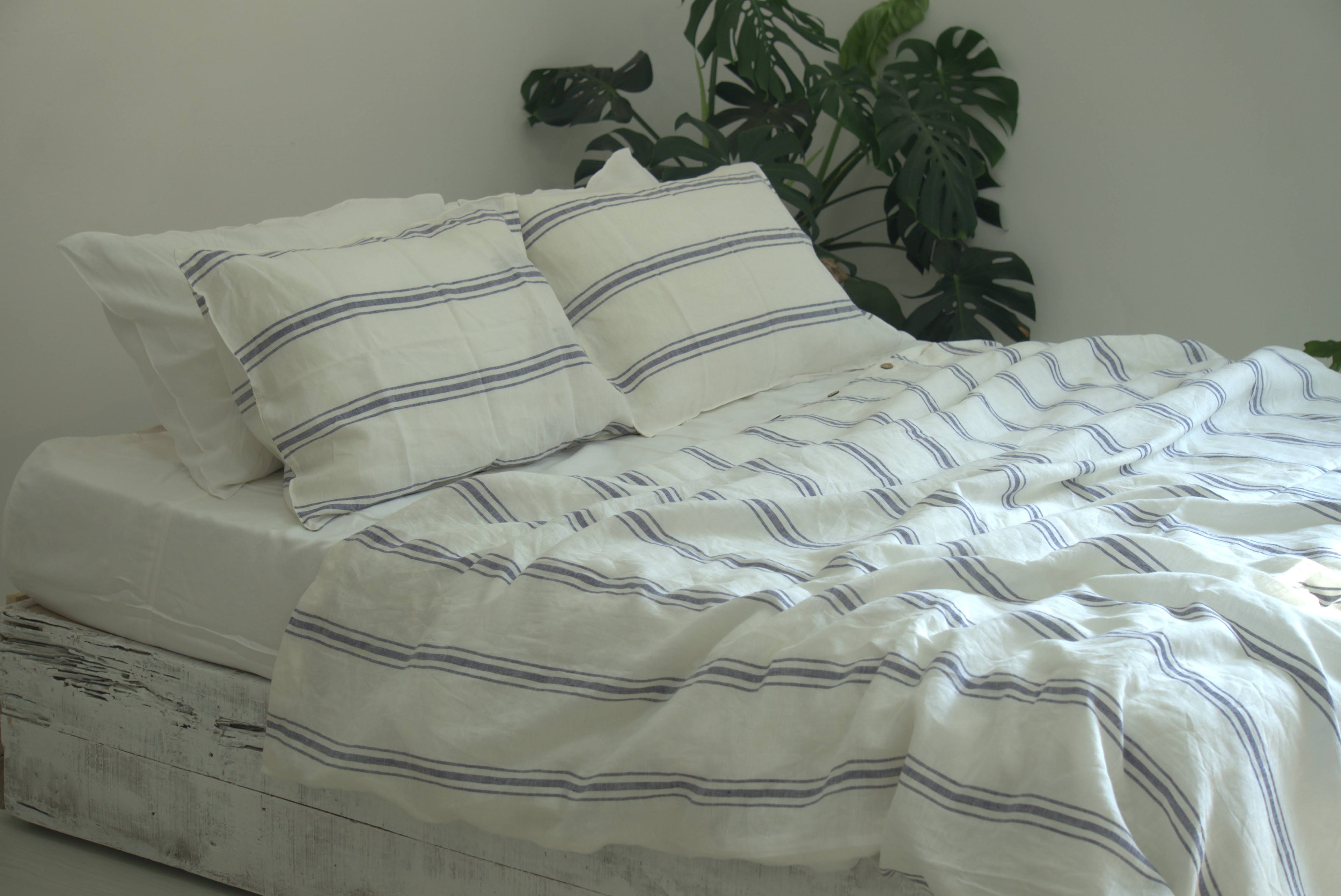 Ivory Navy Striped French Linen Pillowcase - Yarn Dyeing 63