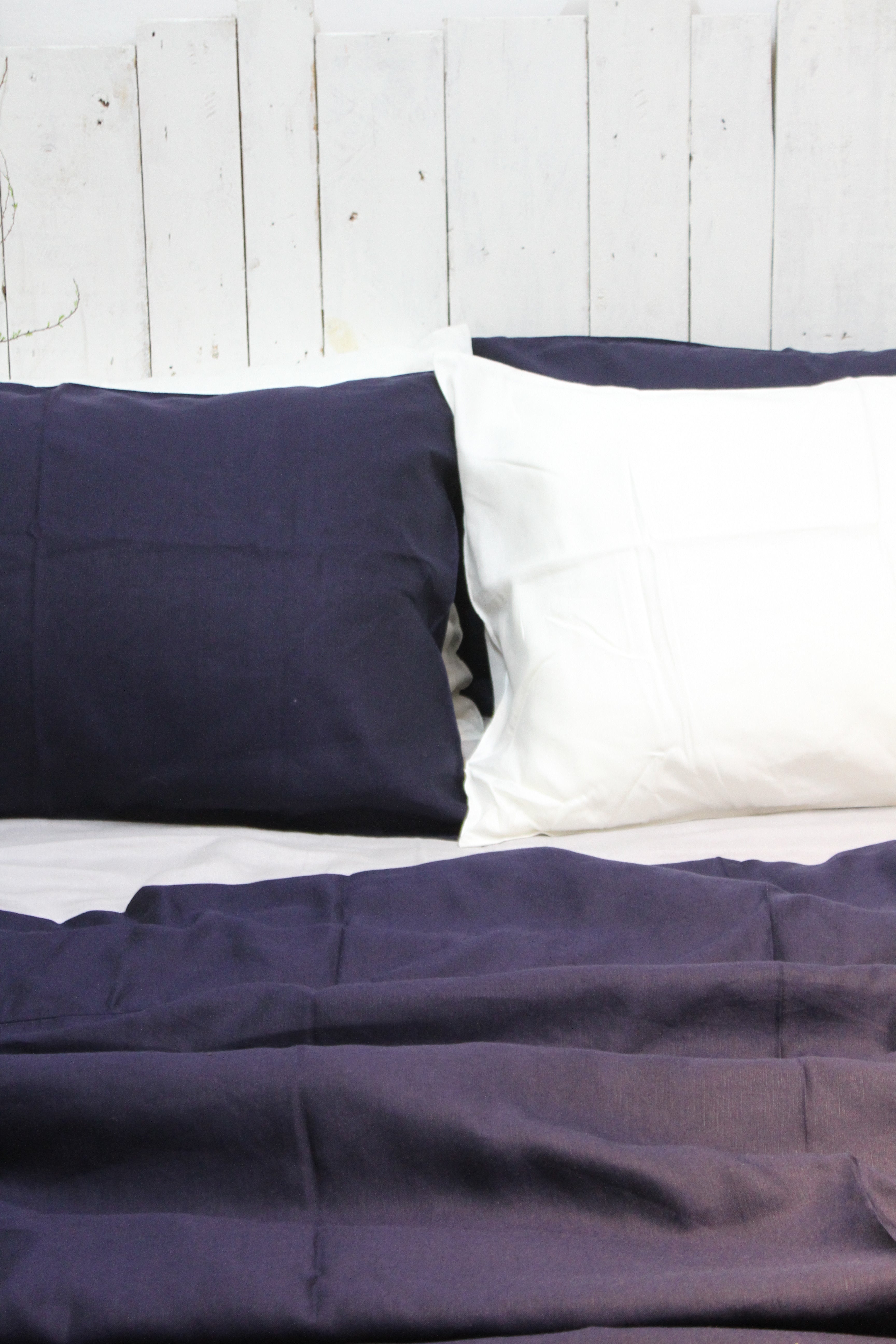 Deep Navy Bamboo Linen Bedding Sets 4 pieces