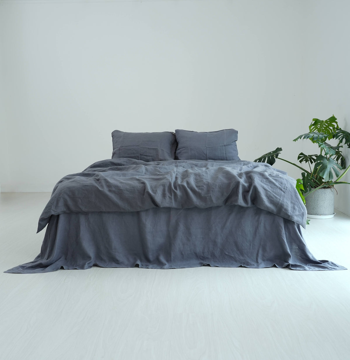 Dark French Linen Duvet Cover | Plain Dyed
