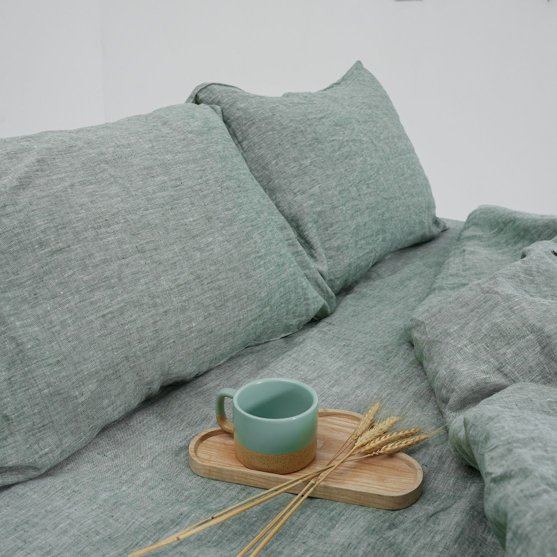 Asparagus Green French Linen Fitted Sheet Set - Yarn-Dyed with 2 Pillowcases