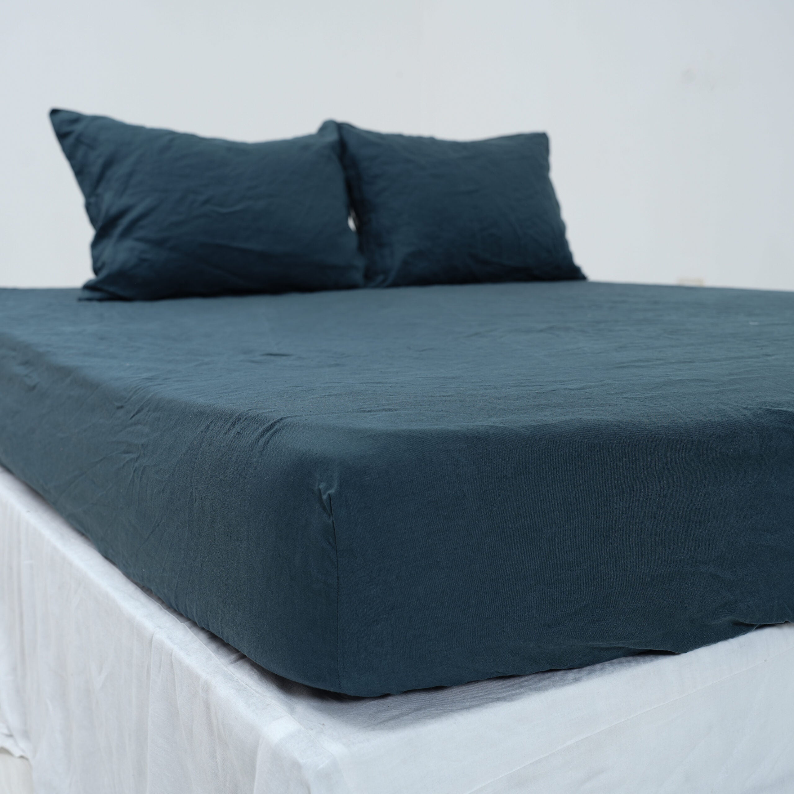 Azure Blue French Linen Fitted Sheet Set - Deep Pocket with 2 Pillowcases