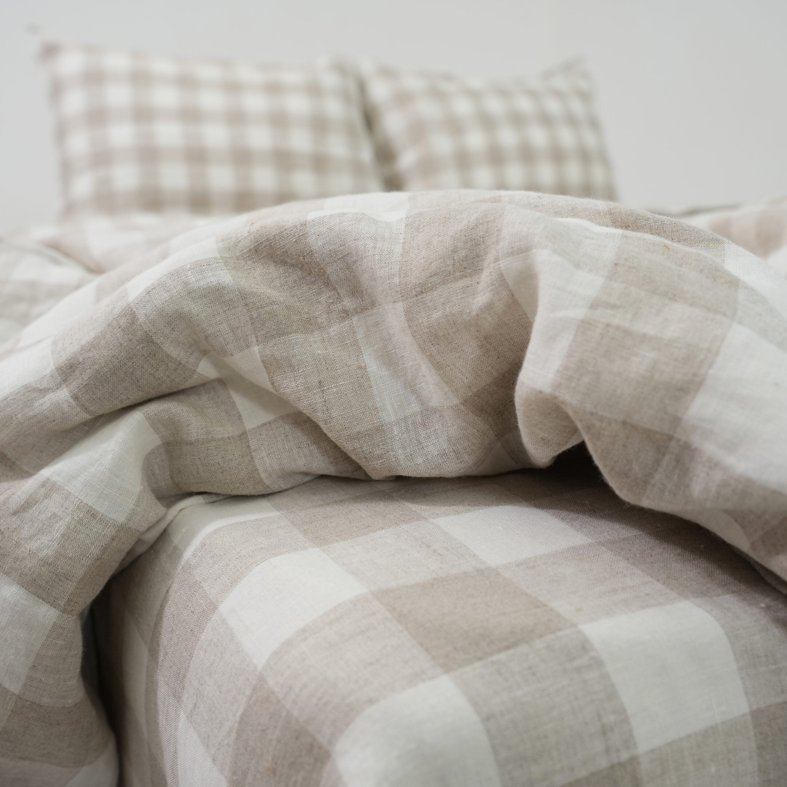 Grid Pattern French Linen Fitted Sheet Set - Yarn-Dyed with 2 Pillowcases