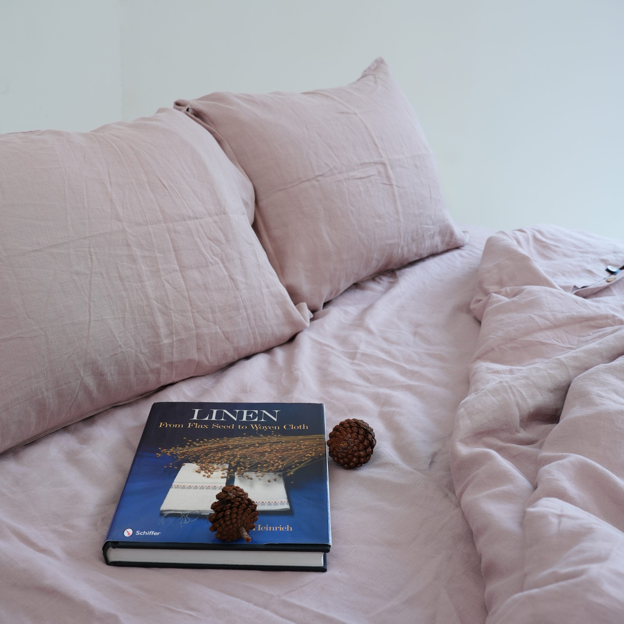 Misty Pink French Linen Duvet Cover Set - Soft & Breathable 4-Piece