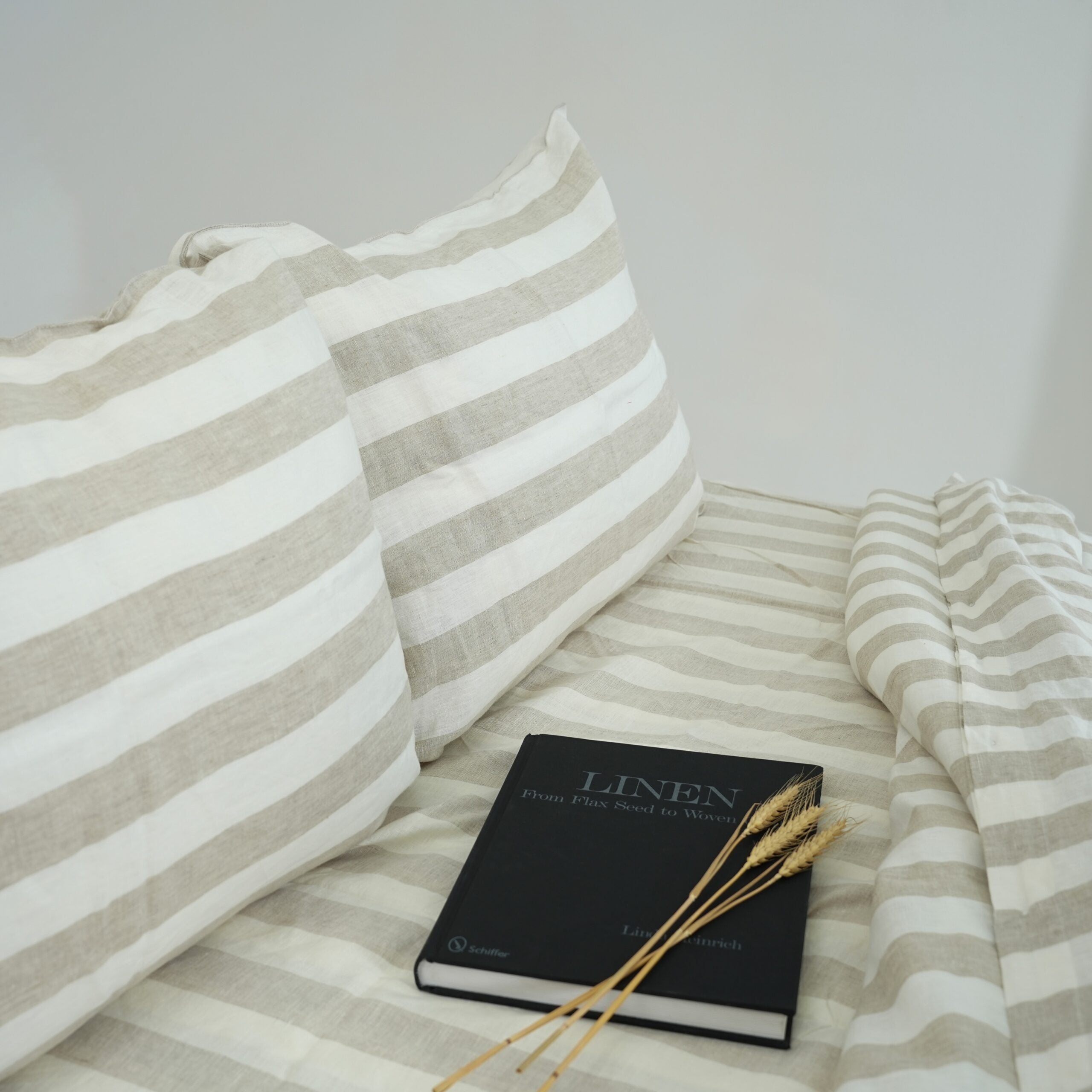 Striped Flax French Linen Fitted Sheet Set - Yarn-Dyed with 2 Pillowcases