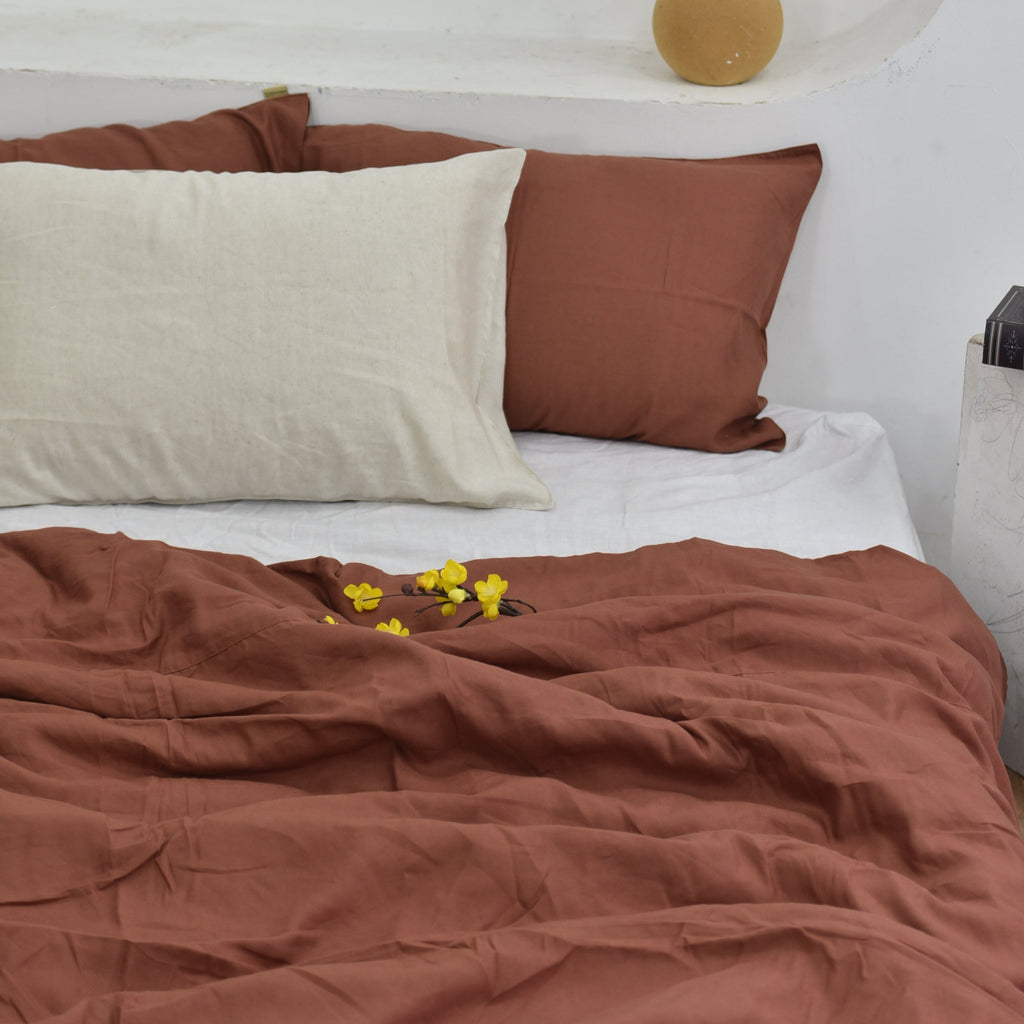 Brick Red Bamboo Linen Duvet Cover Set - Sustainable 4-Piece