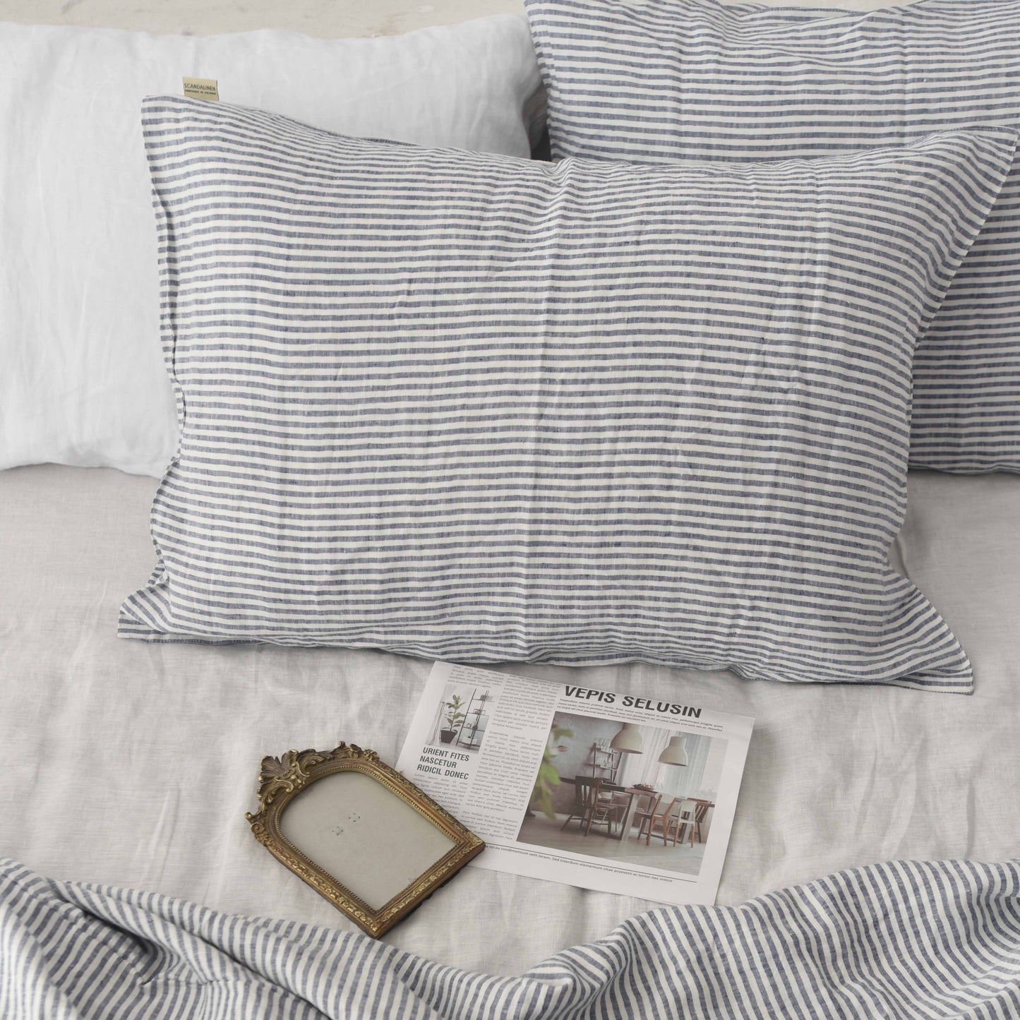 Navy Striped French Linen Bedding Sets (4 pieces) - Yarn Dyeing