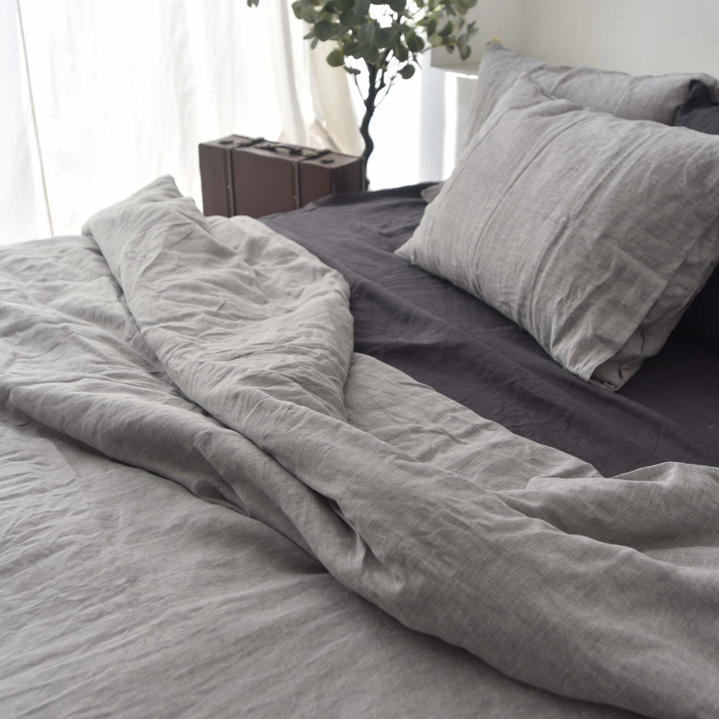 Light Gray French Linen Bedding Sets (4 pieces) - Yarn Dyeing