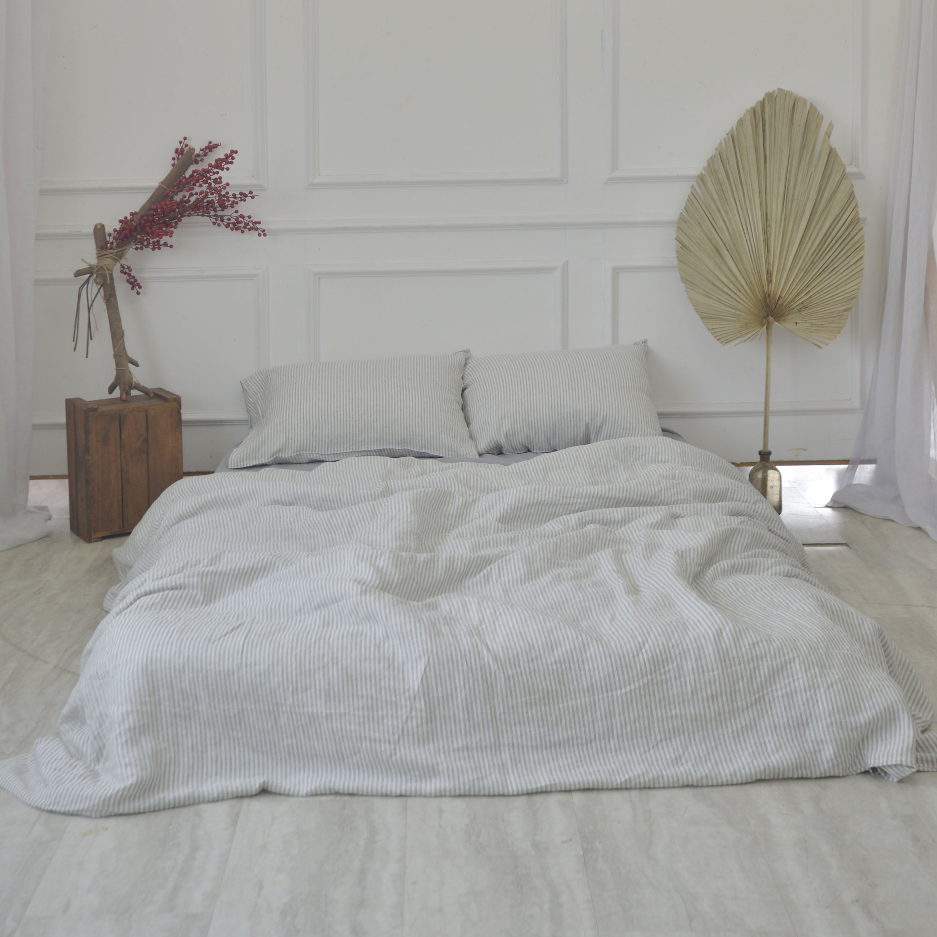 Striped French Linen Bedding Sets (4 pieces) - Yarn Dyeing